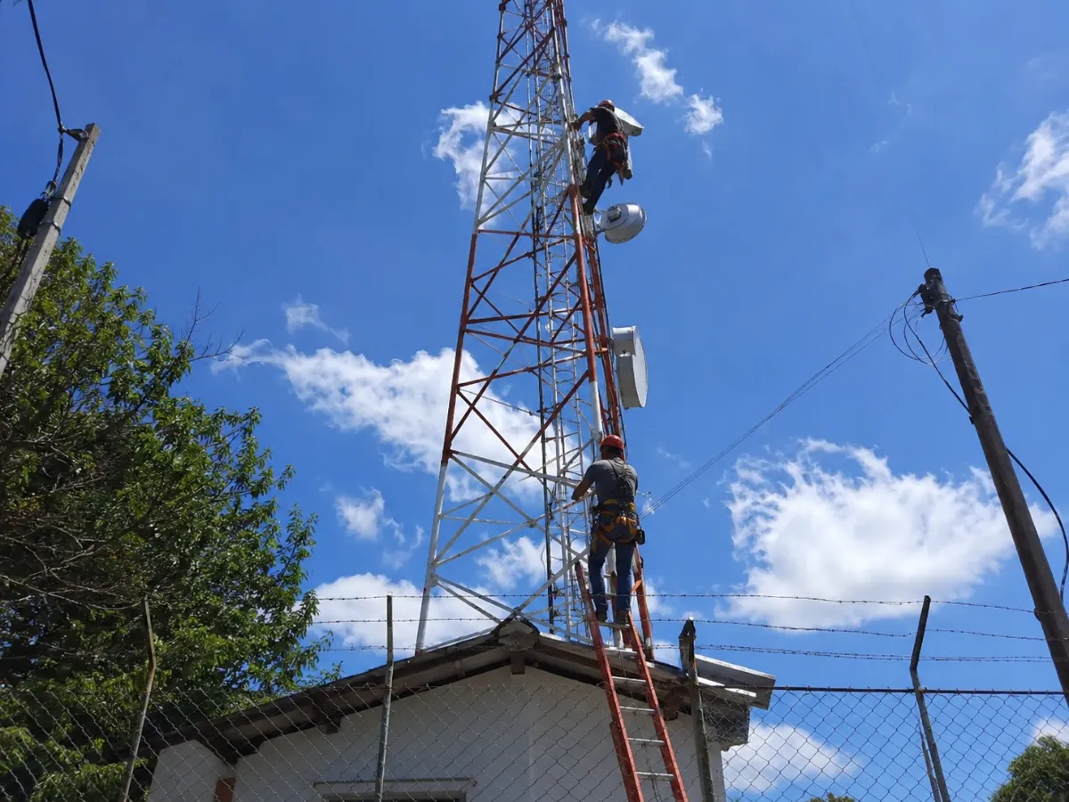 Moradores de Campos Novos de Cunha ficam sem internet após dano em torre de transmissão